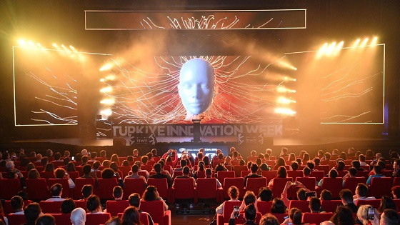 Kanaat önderleri yapay zekayı anlatacak