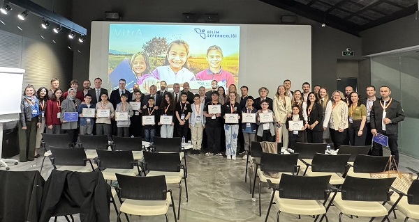 Eczacıbaşı VitrA ve YGA, Bilecik’teki 6.684 öğrenciyi bilimle buluşturdu